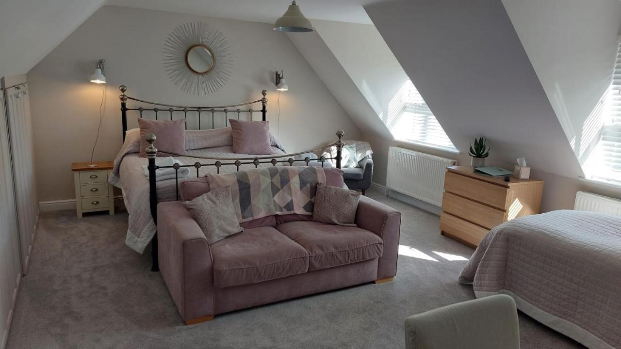 Westwood Lodge B & B Бостон Экстерьер фото